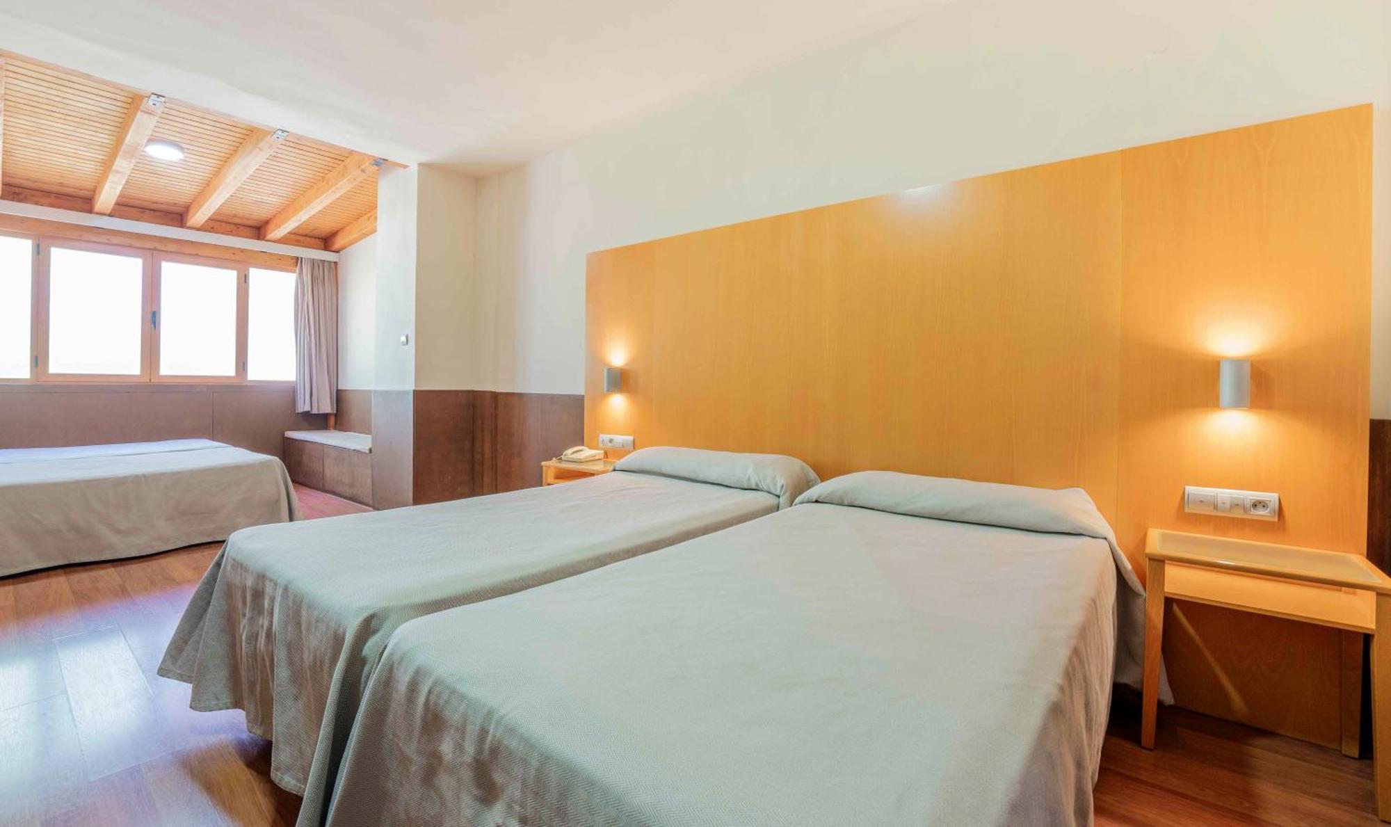 Quadruple Room,1543318717:JPEG