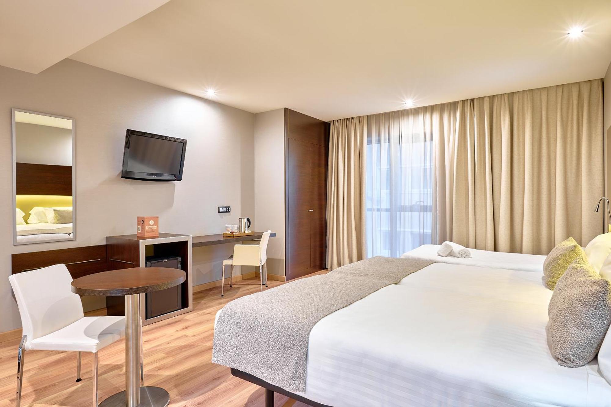 Triple Room,1742650536:JPEG