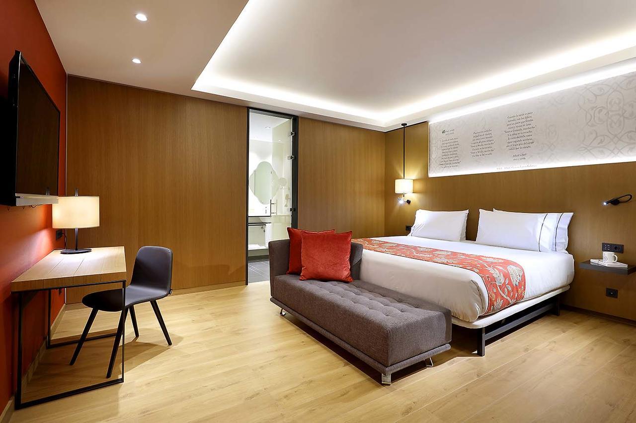Junior Suite,762803866:JPEG