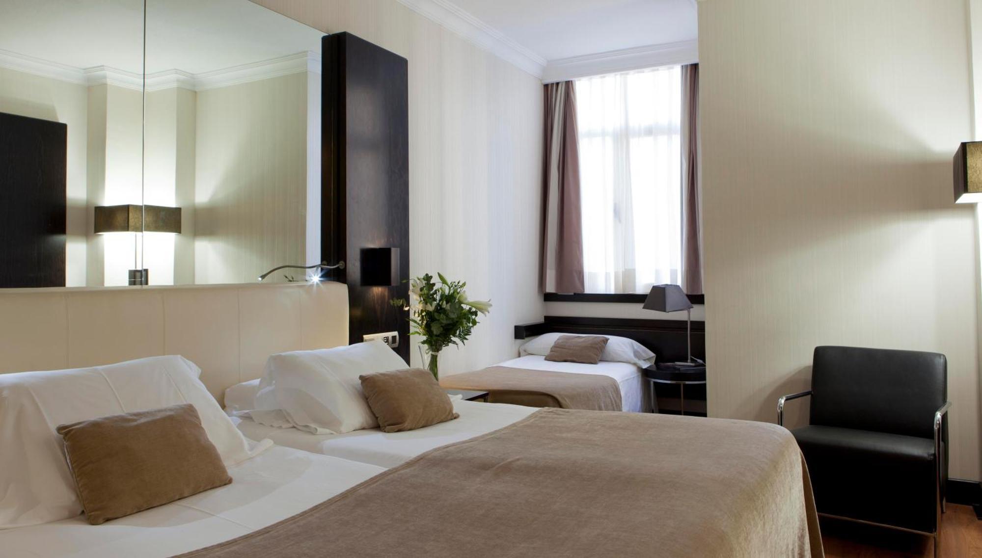 Triple Room,1498635439:JPEG