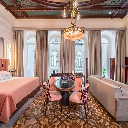 Palacio Gran Vía, a Royal Hideaway Hotel-3
